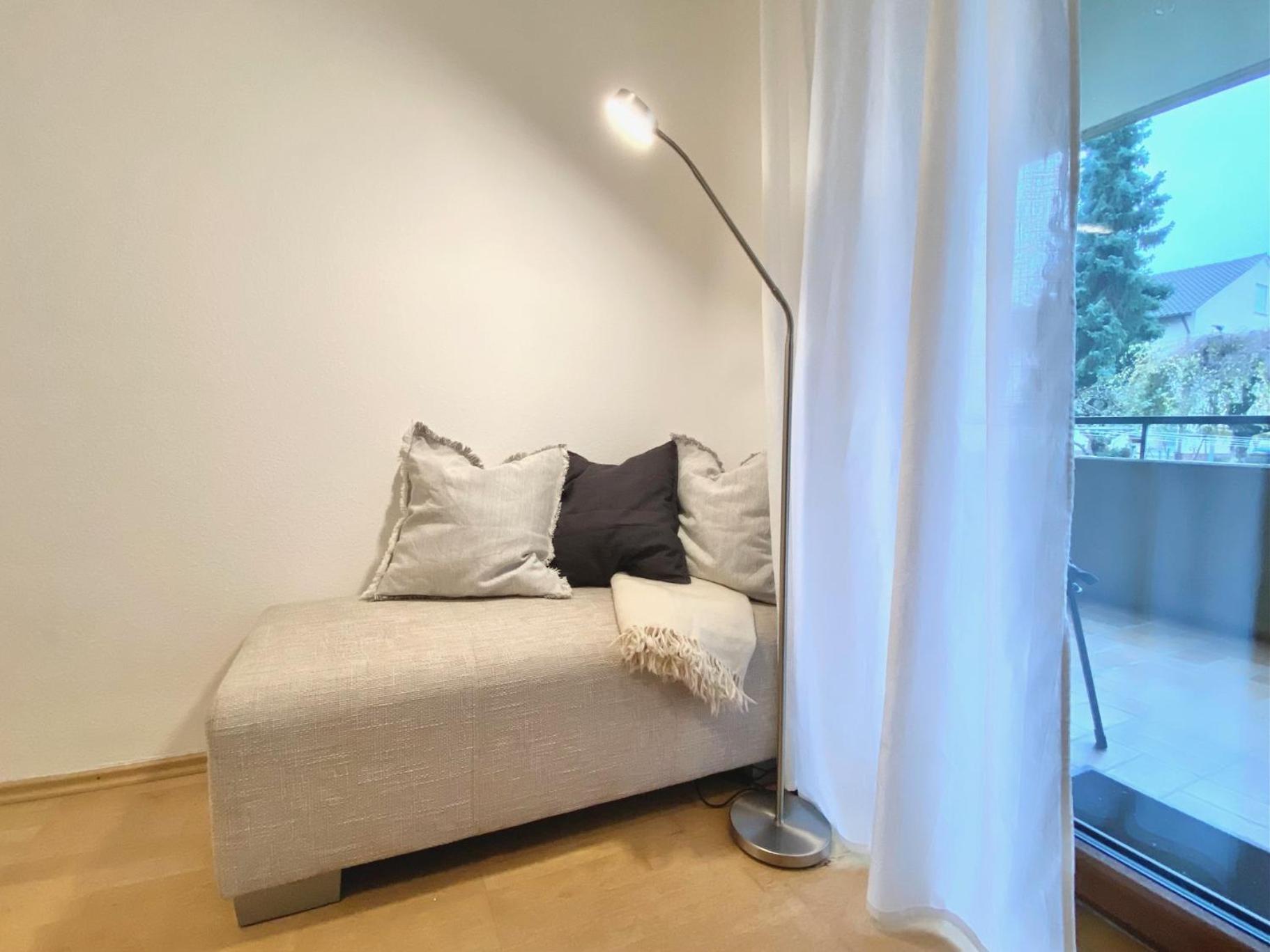 Ferienwohnung คาร์ลชตัดท์ ภายนอก รูปภาพ